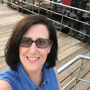 Meet your Posher, Lisa